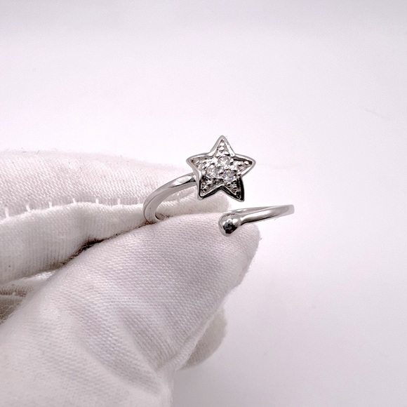 Sale $15 Firm! .925 Sterling Silver Cz Star Ring - Picture 4 of 16